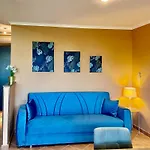 Roma Tiburtina Valley House